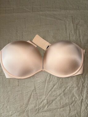 Victoria's Secret Strapless Smooth Nude/Beige Bra